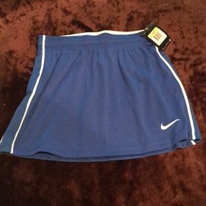 NWT Nike Lacrosse skirt sz small